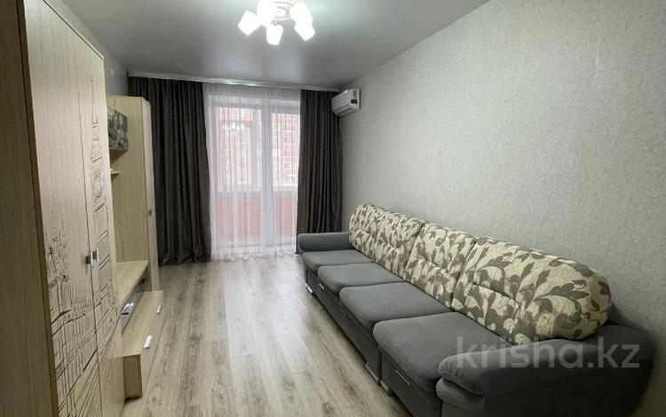 2-комнатная квартира, 65 м², 3/9 этаж помесячно, Мира 51