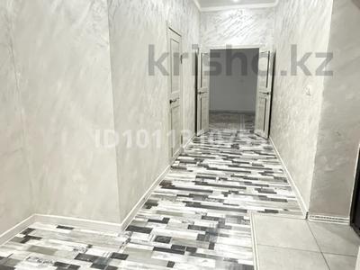 2-бөлмелі пәтер · 72 м² · 1/3 қабат, мкр Самал, Адгам Каримова 117 3, бағасы: 26 млн ₸ в Атырау