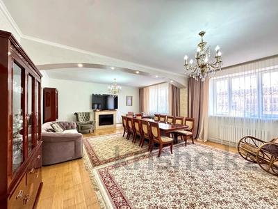 Отдельный дом · 8 комнат · 320 м² · 10 сот., ул. Кумкент 11 за 140 млн ₸ в Астане, Алматы р-н