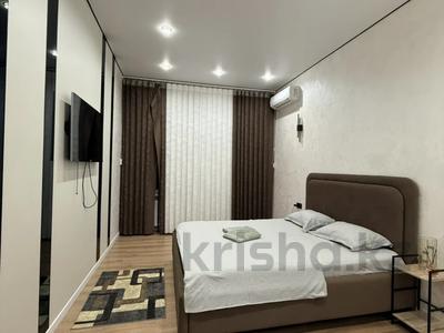1-комнатная квартира · 52 м² · 4/9 этаж, мкр Тараз, Байтерекова 2б — Пересечение улиц Рыскулова и Байтерекова , МВД школа , Гипер Хаус за 18 000 ₸ в Шымкенте, Аль-Фарабийский р-н
