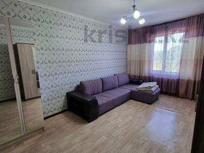 1-комнатная квартира, 40 м², 2/5 этаж помесячно, Болашак за 95 000 〒 в Талдыкоргане, мкр Болашак