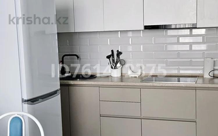 2-комнатная квартира · 47 м² · 12/19 этаж, Туран 55/4 — Туран- Орынбор за 300 000 ₸ в Астане, Есильский р-н — фото 2