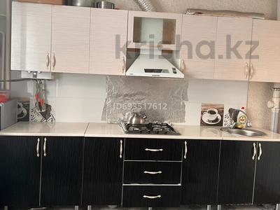 2-бөлмелі пәтер · 74 м² · 4/5 қабат, Жибек жолы 75, бағасы: 180 000 ₸ в Шымкенте, Туран р-н