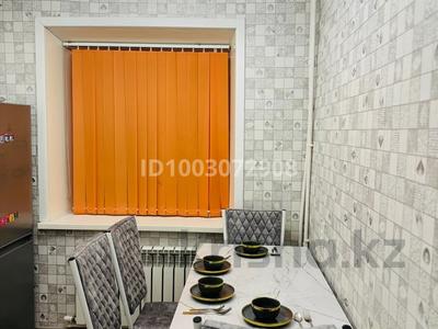 1-комнатная квартира · 40 м² · 2/5 этаж, Ғарышкерлер 29 — Дом магазин Волна за 12 500 ₸ в Жезказгане