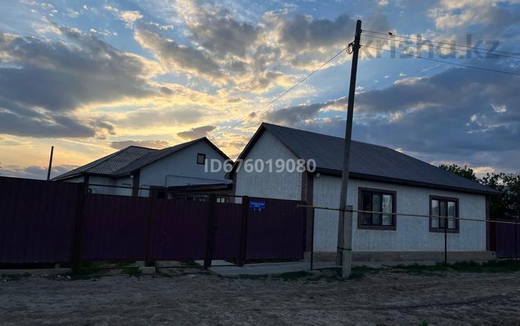 Отдельный дом • 7 комнат • 300 м² • 20 сот., Молдагулова 2 за 37 млн 〒 в  — фото 2