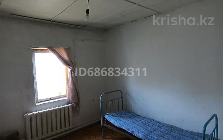 1-комнатная квартира, 9 м², 1/1 этаж помесячно, мкр Акбулак 1а — Саина Рыскулова