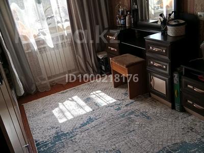 2-комнатная квартира · 250 м² · 2/5 этаж, Қаратау 37Б за 8.5 млн 〒 в Таразе