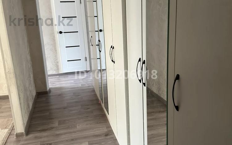 3-бөлмелі пәтер · 69 м² · 4/5 қабат, Машхур Жусупа 157, бағасы: 15 млн ₸ в Экибастузе — фото 2