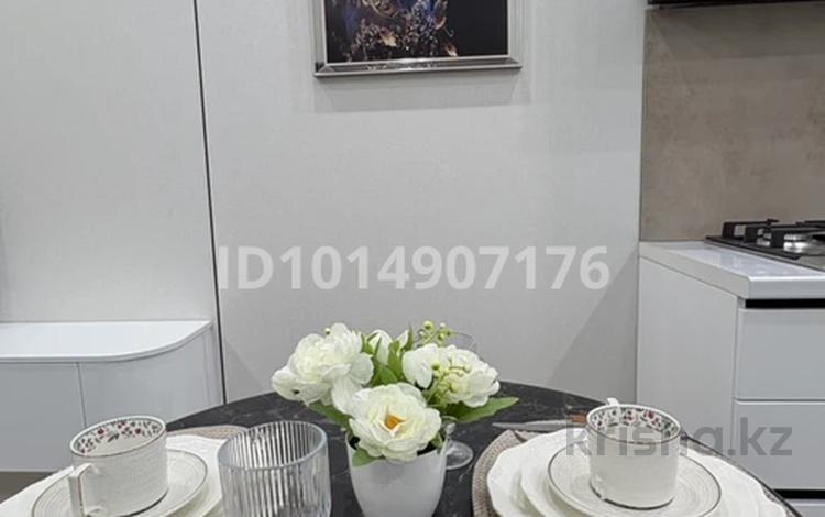 2-бөлмелі пәтер · 55 м² · 9/9 қабат, Алтын орда ш/а. 24, бағасы: 15 000 ₸ в Актобе, мкр. Алтын орда — фото 2