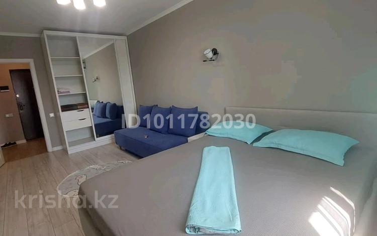 2-комнатная квартира · 55 м² · 7/15 этаж, Науырызбай батыр 50 за 2 000 ₸ в Алматы, Медеуский р-н — фото 3