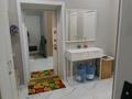 2-бөлмелі пәтер · 75 м² · 2/6 қабат, ул. Алии Молдагуловой 23, бағасы: 250 000 ₸ в Уральске — фото 9