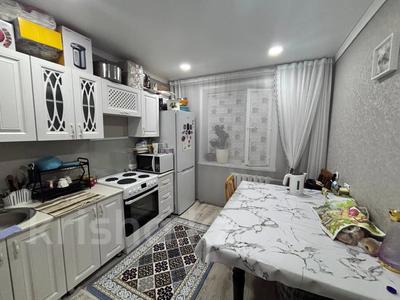 2-комнатная квартира · 52.2 м² · 1/5 этаж, Майкудук, мкр Шахтёрский — мкр.Шахтерский за 11.8 млн ₸ в Караганде, Алихана Бокейханова р-н