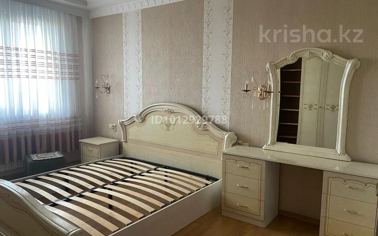 2-бөлмелі пәтер · 77.4 м² · 5/16 қабат, Иманова 26, бағасы: 300 000 ₸ в Астане, р-н Байконур — фото 2