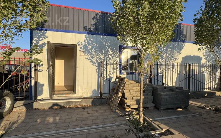 Свободное назначение, магазины и бутики, общепит · 100 м² за 200 000 〒 в Уральске — фото 2