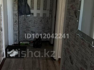2-бөлмелі пәтер · 43.4 м² · 2/5 қабат, 12-й мкр. 39, бағасы: 9.5 млн ₸ в Караганде