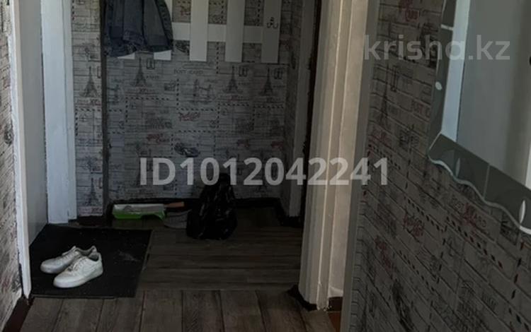 2-бөлмелі пәтер · 43.4 м² · 2/5 қабат, 12-й мкр. 39, бағасы: 9.5 млн ₸ в Караганде — фото 2