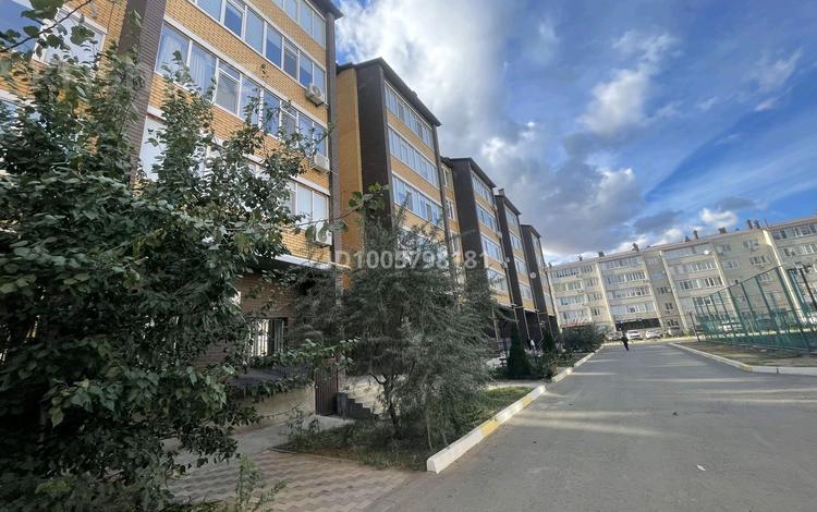 2-бөлмелі пәтер · 60.8 м² · 5/5 қабат, Нур 7, бағасы: 25.5 млн ₸ в Уральске — фото 2