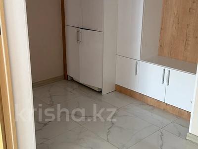 2-комнатная квартира · 65.9 м² · 6/10 этаж, Куаныша Толеметова 50/9 — Тулеметова за 200 000 ₸ в Шымкенте, Абайский р-н