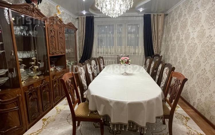 4-комнатная квартира · 78 м² · 3/9 этаж, мкр Акбулак, Толе би 93 — Арай плаза за 25 млн ₸ в Таразе — фото 2