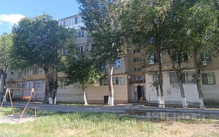 2-бөлмелі пәтер · 47.9 м² · 2/5 қабат, Центральный 10 — Азаттык, бағасы: 17.5 млн ₸ в Атырау — фото 2