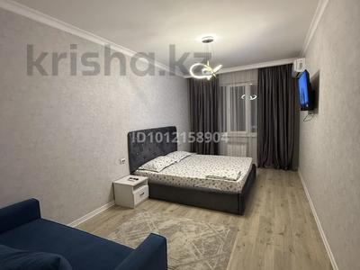 1-комнатная квартира · 47 м² · 2/12 этаж, мкр Акбулак, Дарабоз 1-83 за 15 000 ₸ в Алматы, Алатауский р-н
