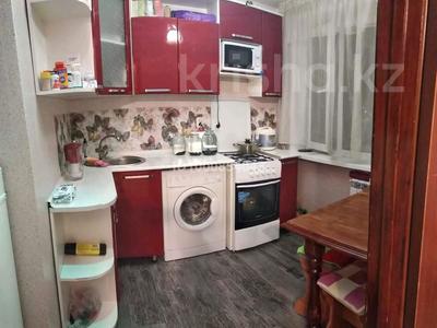 2-комнатная квартира · 48 м² · 4/5 этаж, Майкудук, Майкудук, 18й микрорайон 17 — Стоматология за 14 млн 〒 в Караганде, Алихана Бокейханова р-н