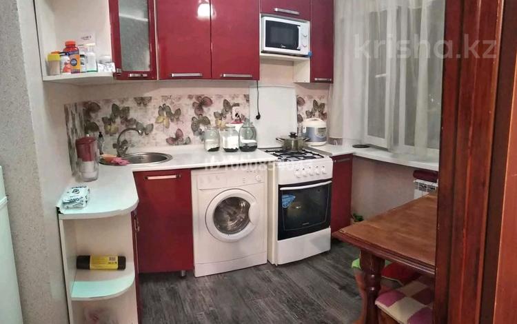 2-комнатная квартира · 48 м² · 4/5 этаж, Майкудук, Майкудук, 18й микрорайон 17 — Стоматология за 14 млн 〒 в Караганде, Алихана Бокейханова р-н — фото 2