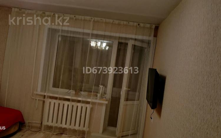 1-комнатная квартира, 34 м², 3/5 этаж помесячно, Ермекова 83/2 за 100 000 〒 в Караганде, Казыбек би р-н — фото 5