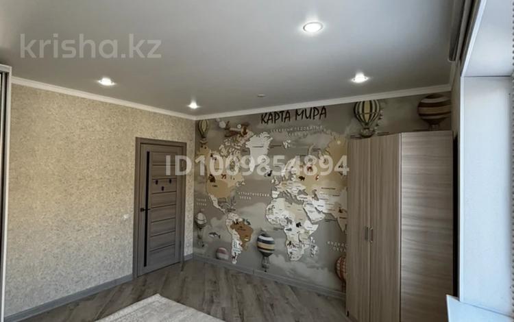 3-комнатная квартира · 100 м² · 3/9 этаж, Ружейникова 14 за 38 млн ₸ в Уральске — фото 2