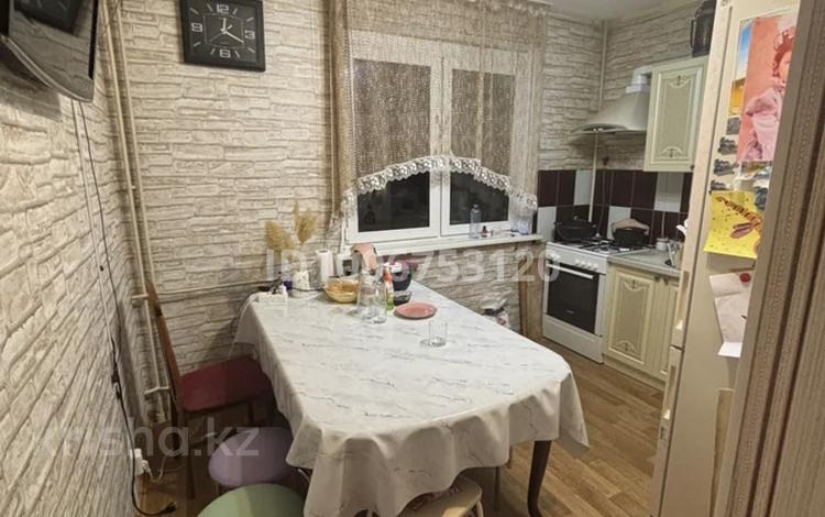 3-комнатная квартира · 60 м² · 4/5 этаж, 10 мкр 15 — 10 микрорайон за 20.5 млн ₸ в Аксае — фото 5