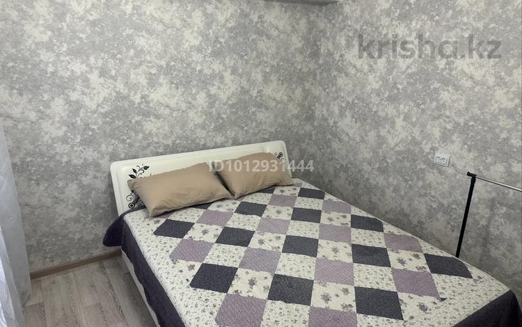 3-бөлмелі пәтер · 49 м² · 2/5 қабат, Калмыкова 1/1-5, бағасы: 30 000 ₸ в Балхаше — фото 2