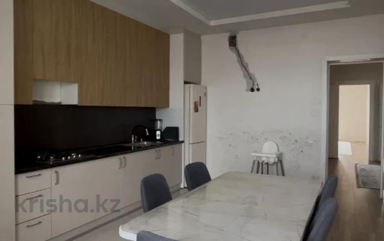 3-комнатная квартира · 131.2 м² · 5/5 этаж, алтын орда за 31.5 млн 〒 в Актобе — фото 2