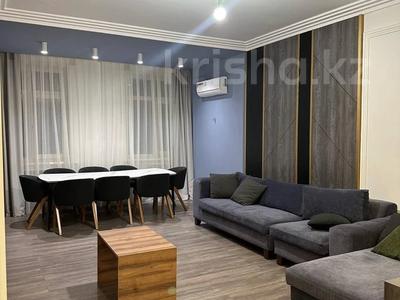 Аренда квартир в Астане: 3-комнатная квартира · 120 м² · 7/8 этаж · помесячно, Айтматова 46 за 400 000 〒 3-комнатная квартира · 120 м² · 7/8 этаж · помесячно, Айтматова 46 за 400 000 〒 в Астане, Нура р-н