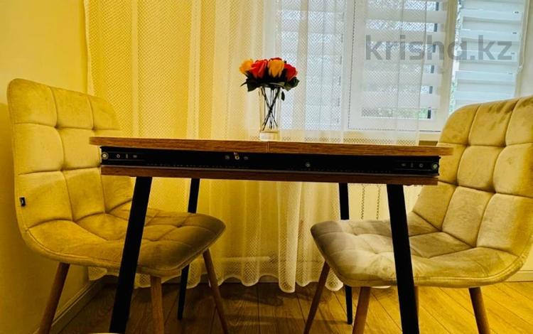 2-комнатная квартира · 43 м² · 4/5 этаж, Кабанбай батыра 165 за 400 000 ₸ в Алматы, Алмалинский р-н — фото 7