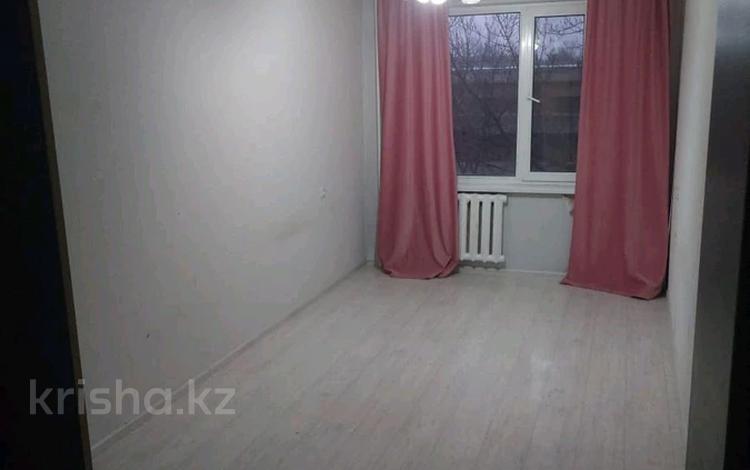2-комнатная квартира, 45 м², 3/5 этаж помесячно, Жданова за 90 000 〒 в Уральске — фото 2
