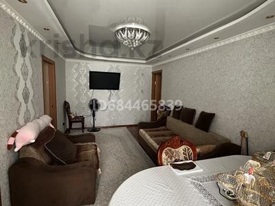 4-бөлмелі пәтер, 64 м², 3/5 қабат, мкр Фёдоровка , Орлова 105 83, бағасы: 18 млн 〒 в Караганде, Казыбек би р-н