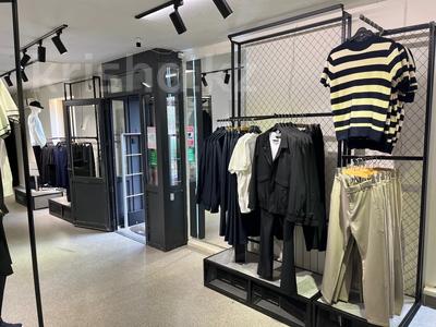 Свободное назначение, магазины и бутики, общепит · 300 м² за 2.4 млн 〒 в Актобе