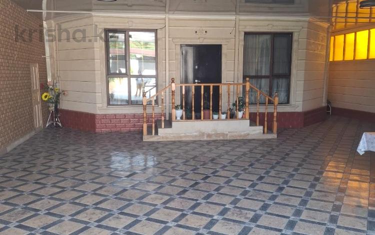 Отдельный дом, 6 комнат, 250 м²
