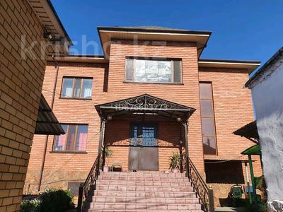 Отдельный дом · 7 комнат · 300 м² · 250 сот., Габдулы Тукай 49 — Дулатова за 90 млн ₸ в Семее