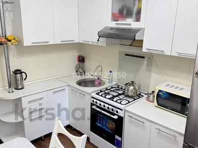 3-комнатная квартира · 62 м² · 4/5 этаж, Аль-Фараби 8 — Мкр Самал, возле супермаркета Нурислам за 18.5 млн ₸ в Таразе