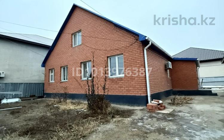 Отдельный дом · 5 комнат · 180 м² · 8 сот., Беркайыр аманшина 1 — Пересечение шукир еркинова беркайыр аманшина за 38 млн ₸ в Атырау — фото 2
