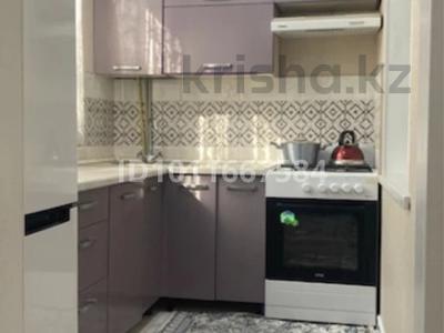2-бөлмелі пәтер · 54 м² · 1/4 қабат, 3-шағынаудан 23 — за базаром Янги Шахара, бағасы: 28 млн ₸ в Шымкенте, Туран р-н