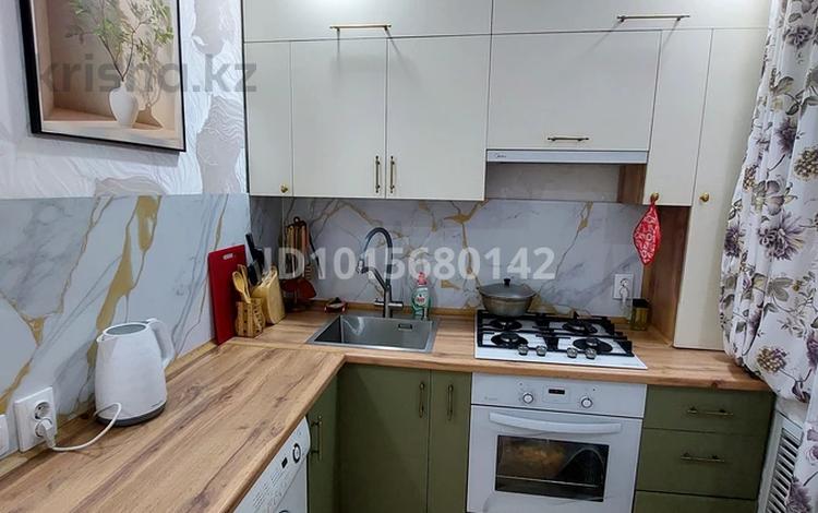2-бөлмелі пәтер · 43 м² · 2/5 қабат, Райымбек 147А, бағасы: 35 млн ₸ в Алматы, Алмалинский р-н — фото 2