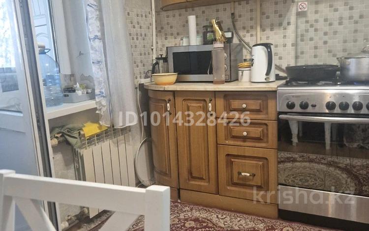 2-бөлмелі пәтер · 54 м² · 3/5 қабат, Ескі қала, Алтынсарина 33, бағасы: 150 000 ₸ в Актобе, Старый город — фото 2
