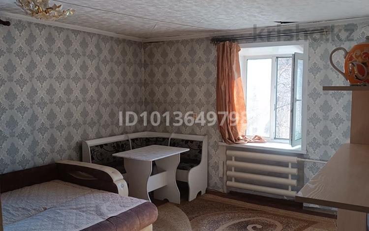 1-комнатная квартира · 30 м² · 4/4 этаж, Молодежная 8 — Рядом магазин парус, морозка за 80 000 ₸ в Алтае — фото 2