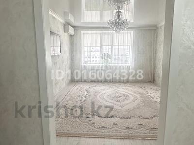 4-бөлмелі пәтер · 80 м² · 9/10 қабат, 2 ш/а., улица Братья Жубановых 269/2, бағасы: 24 млн ₸ в Актобе, мкр 8
