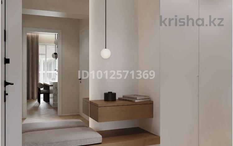 3-бөлмелі пәтер · 105 м² · 3/17 қабат, Макатаева 2 — ЦПКиО, бағасы: 208 млн ₸ в Алматы, Медеуский р-н — фото 2