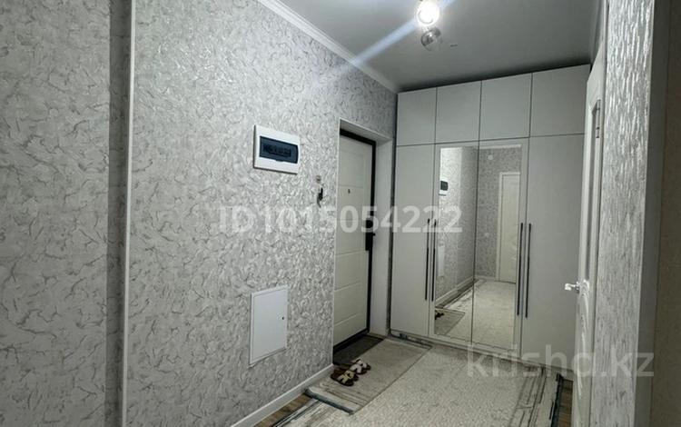 1-бөлмелі пәтер · 48 м² · 9/12 қабат, мкр Акжайык, Сырым батыра 2А, бағасы: 180 000 ₸ в Шымкенте, Абайский р-н — фото 2