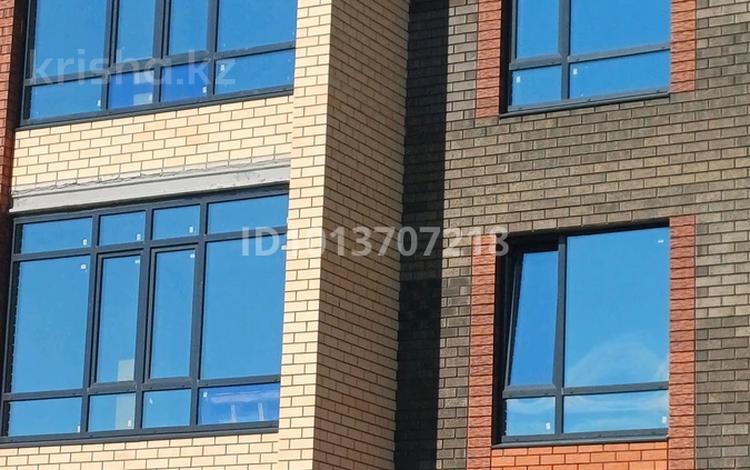 3-бөлмелі пәтер · 97 м² · 4/5 қабат, мкр. Алтын орда, микрорайон Алтын Орда 341в, бағасы: 37 млн ₸ в Актобе — фото 2