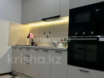 1-бөлмелі пәтер · 50 м² · 5/14 қабат, Отырар 18 — Кенесары , сембинова , абая , валиханова, бағасы: 10 000 ₸ в Астане, р-н Байконур